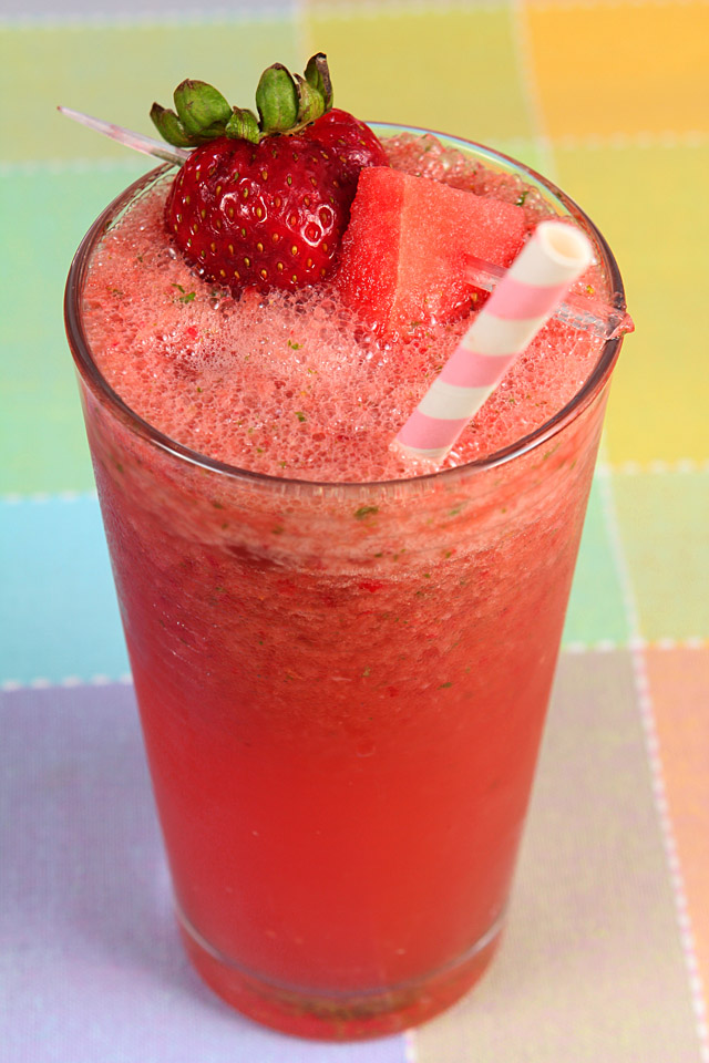 watermelon-strawberry-basil-smoothie2
