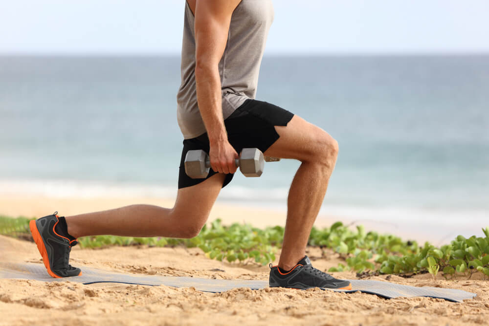 Alternating Lunge with Biceps Curl